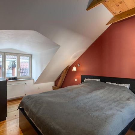 Amber Private Rooms Riga Exterior photo