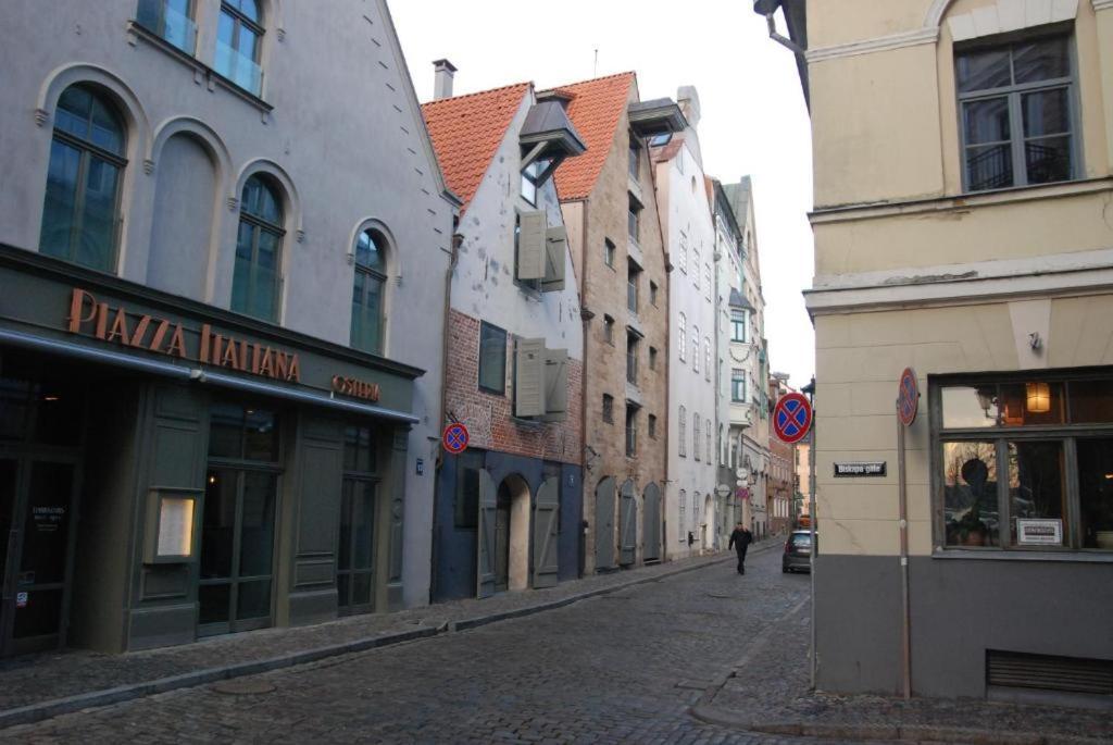 Amber Private Rooms Riga Exterior photo